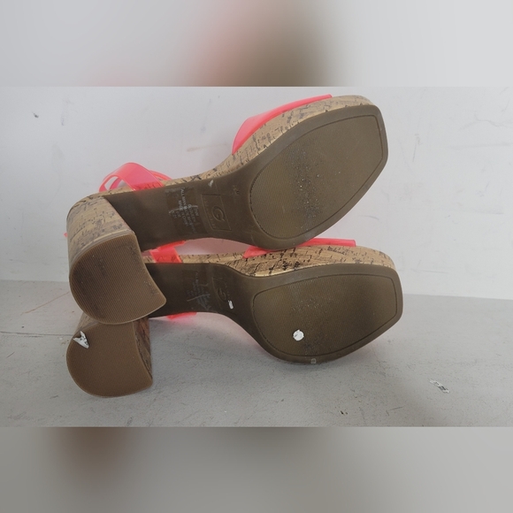 G By Guess Queen Platform Sandal SZ 9.5 - Picture 7 of 8